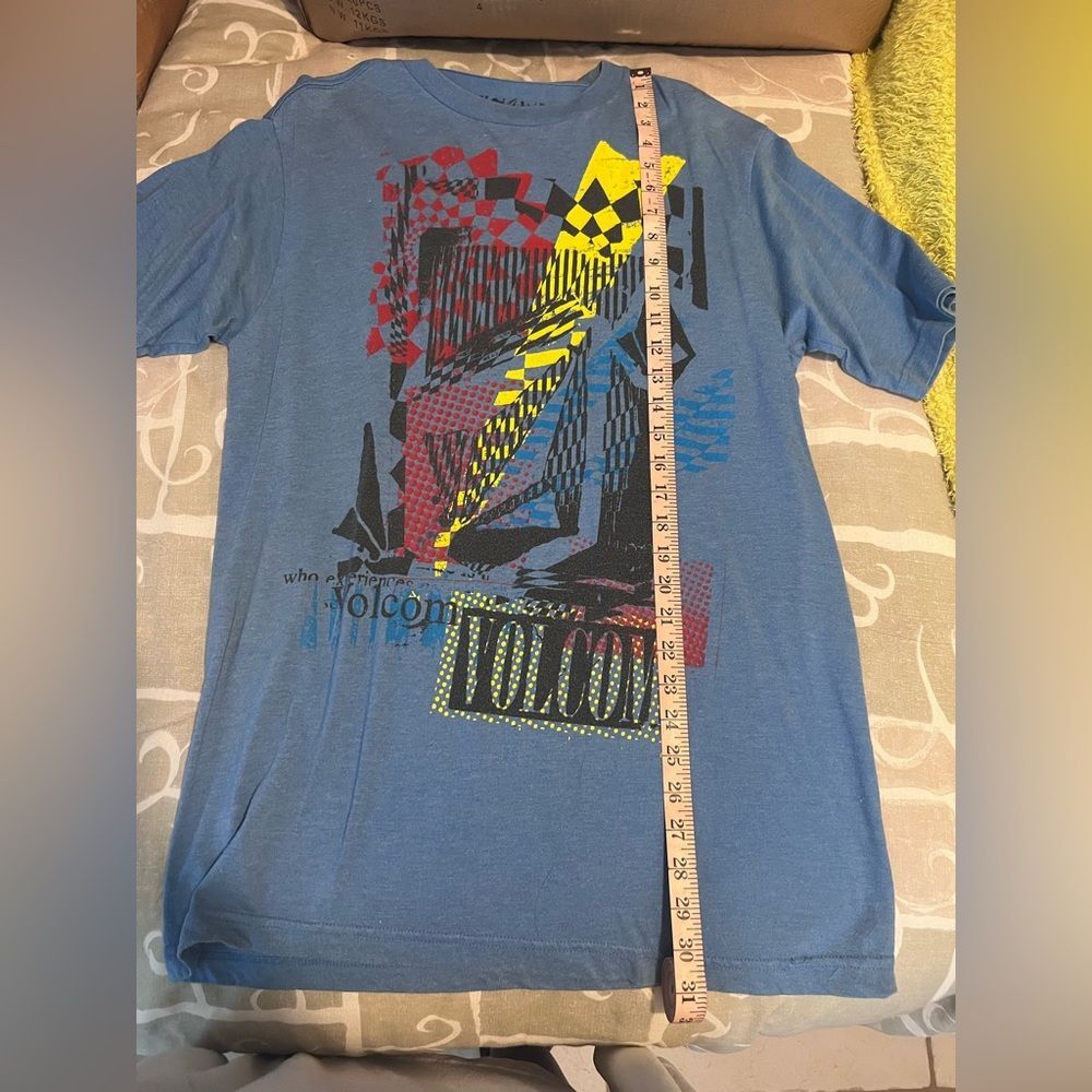 Volcom Shirt - Picture 6 of 7